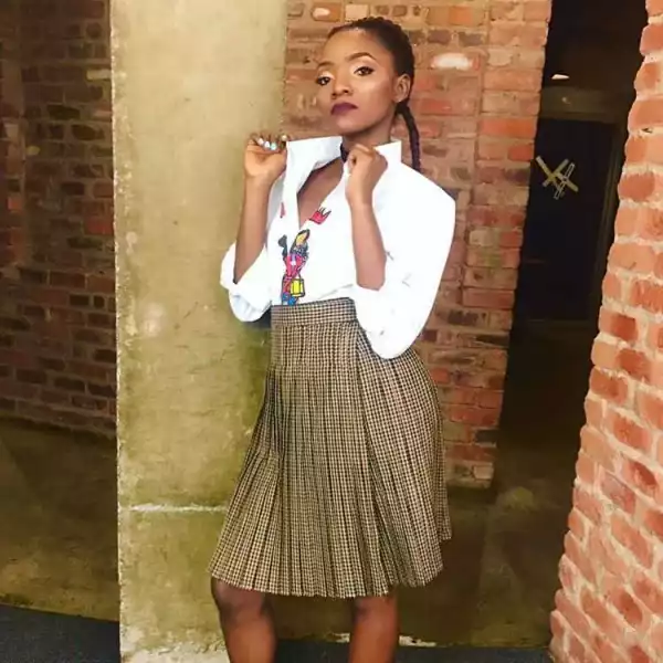 Simi Wore This To Perform At Big Brother Naija Eviction Show & People Are Talking